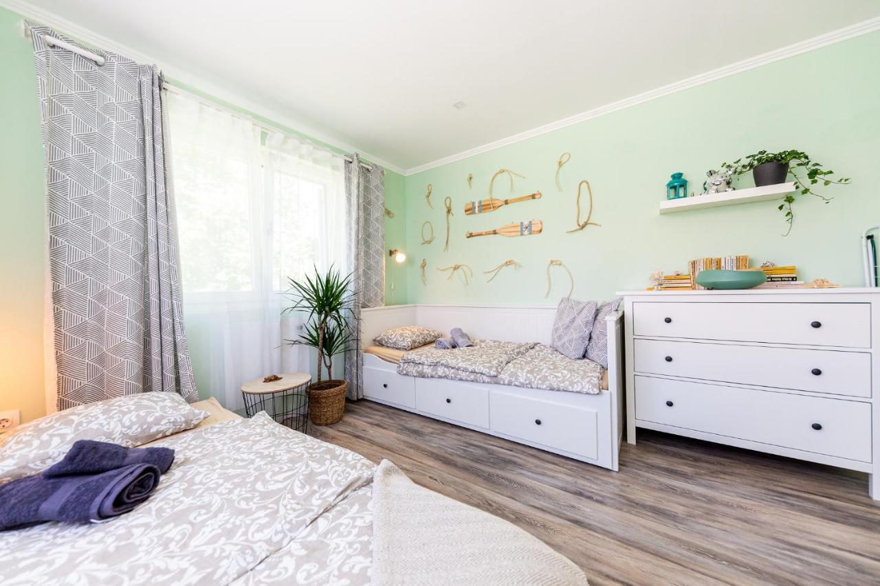 Berrybay Holidayhome Balatonkeresztur Ngoại thất bức ảnh