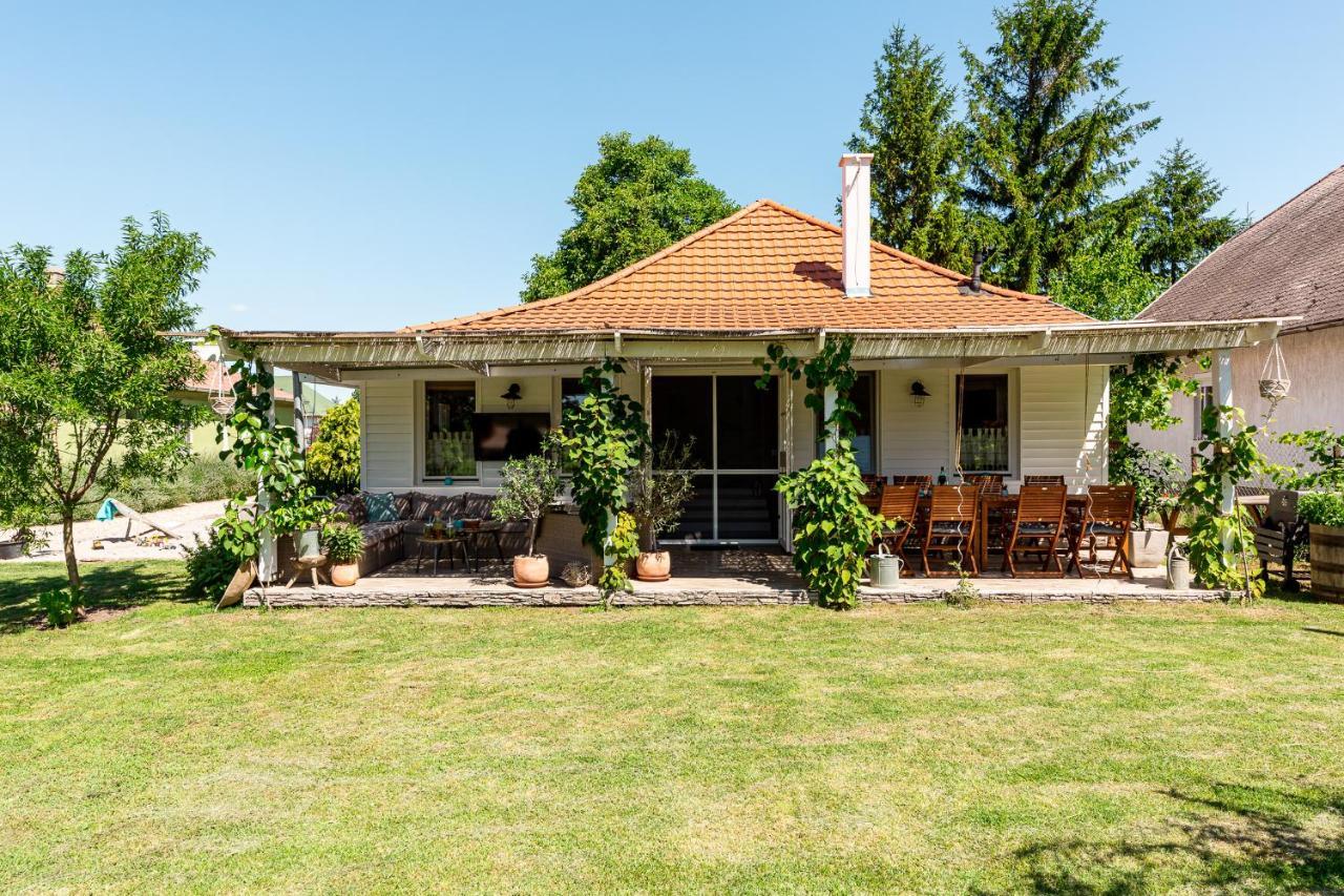 Berrybay Holidayhome Balatonkeresztur Ngoại thất bức ảnh